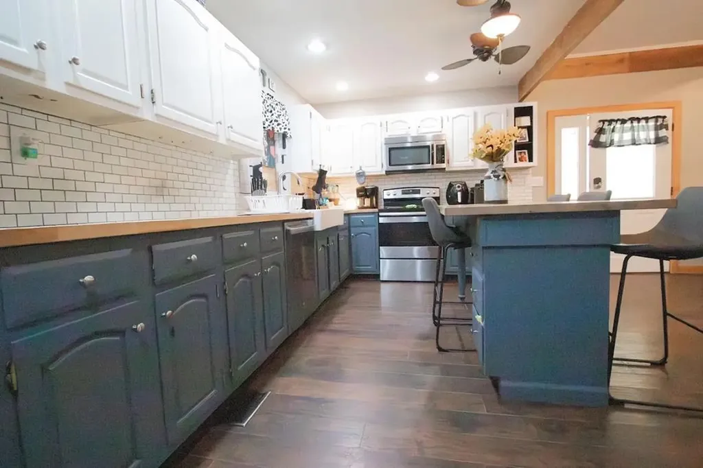 2810 Ogden Vest Road Hindman KY 41822
