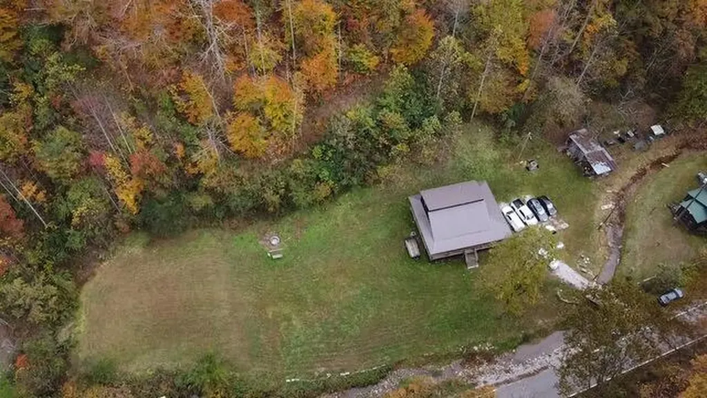 2810 Ogden Vest Road Hindman KY 41822