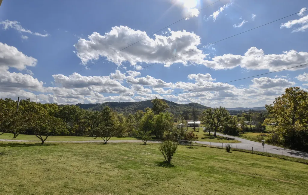 13 Wolf Run Road Flemingsburg KY 41041