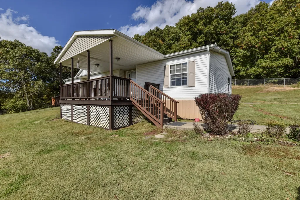 13 Wolf Run Road Flemingsburg KY 41041