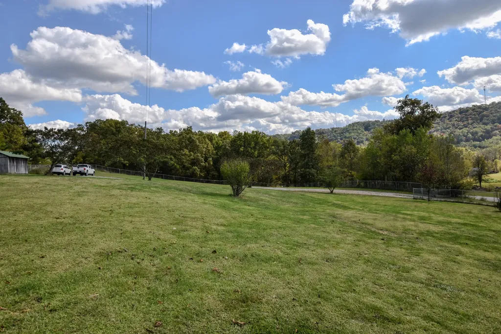 13 Wolf Run Road Flemingsburg KY 41041