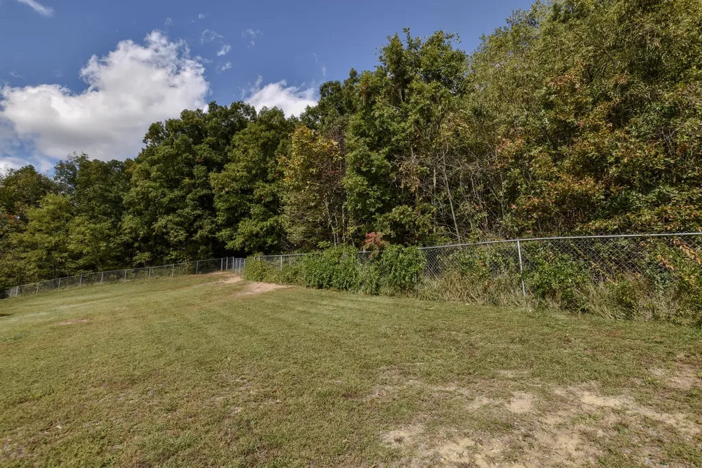13 Wolf Run Road Flemingsburg KY 41041
