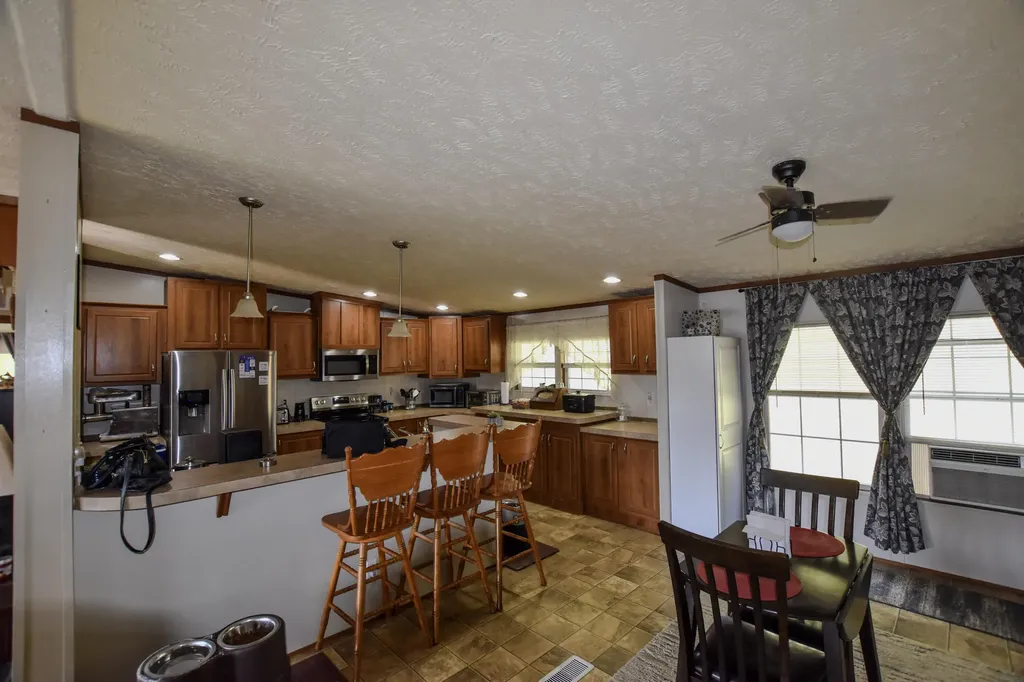 13 Wolf Run Road Flemingsburg KY 41041