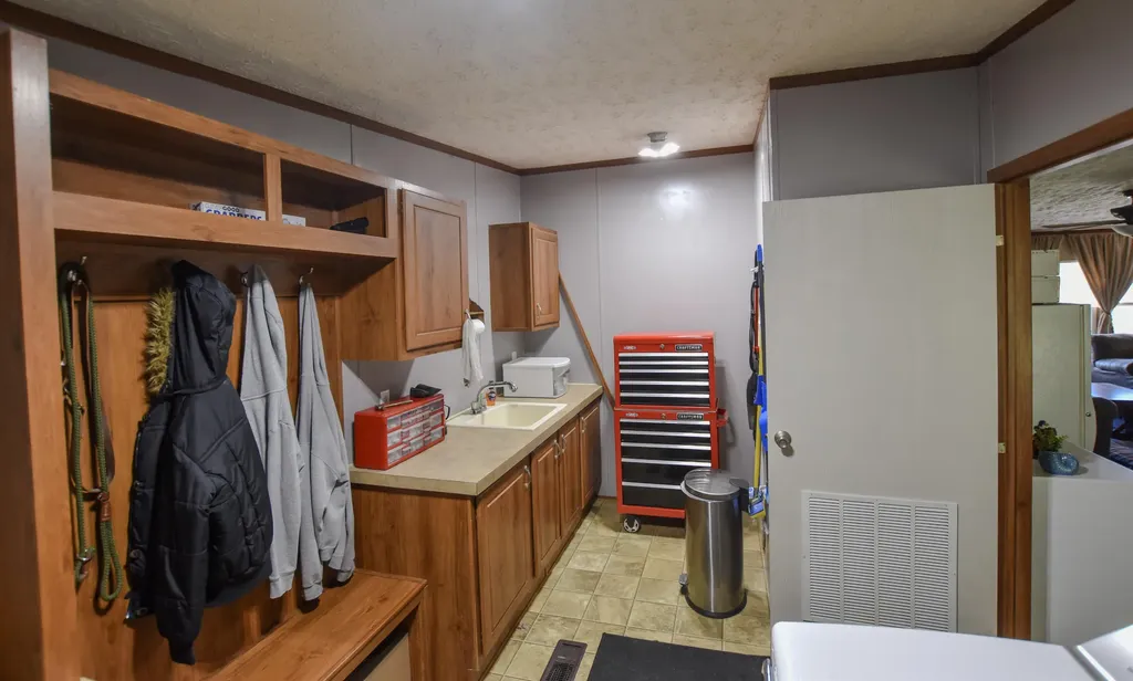 13 Wolf Run Road Flemingsburg KY 41041