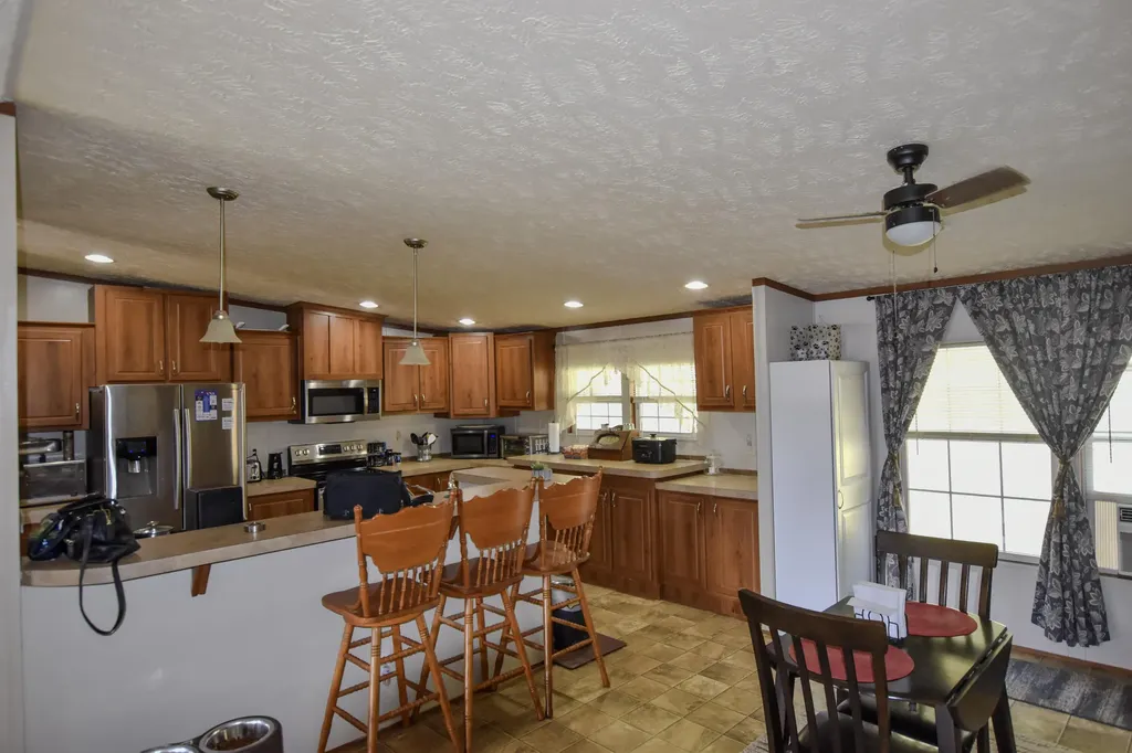 13 Wolf Run Road Flemingsburg KY 41041