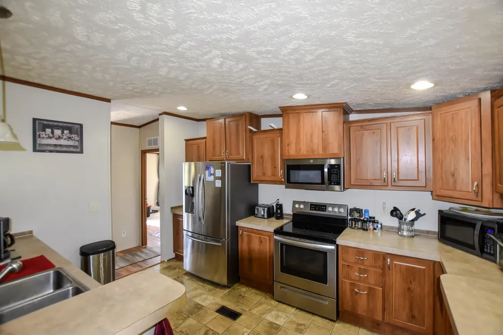 13 Wolf Run Road Flemingsburg KY 41041
