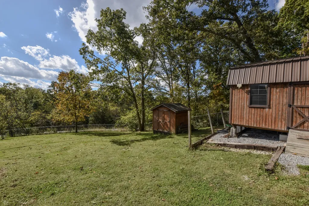 13 Wolf Run Road Flemingsburg KY 41041