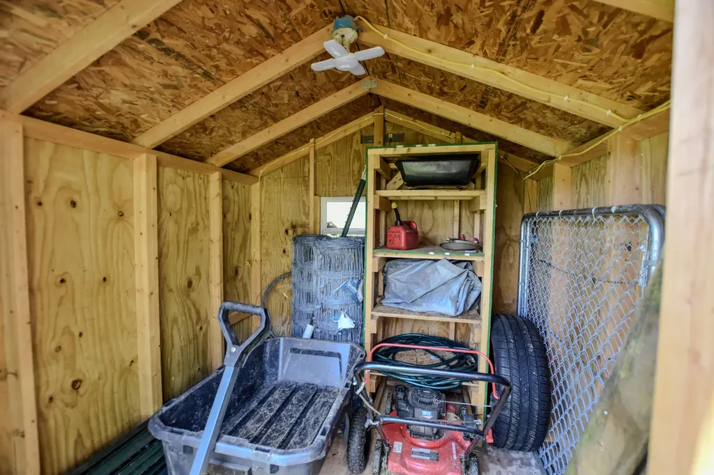 13 Wolf Run Road Flemingsburg KY 41041