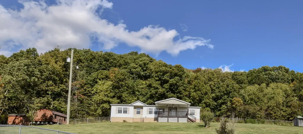 13 Wolf Run Road Flemingsburg KY 41041