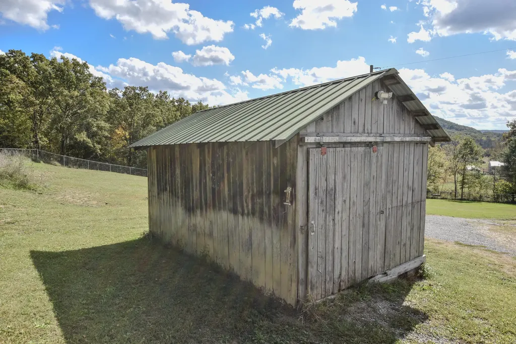 13 Wolf Run Road Flemingsburg KY 41041