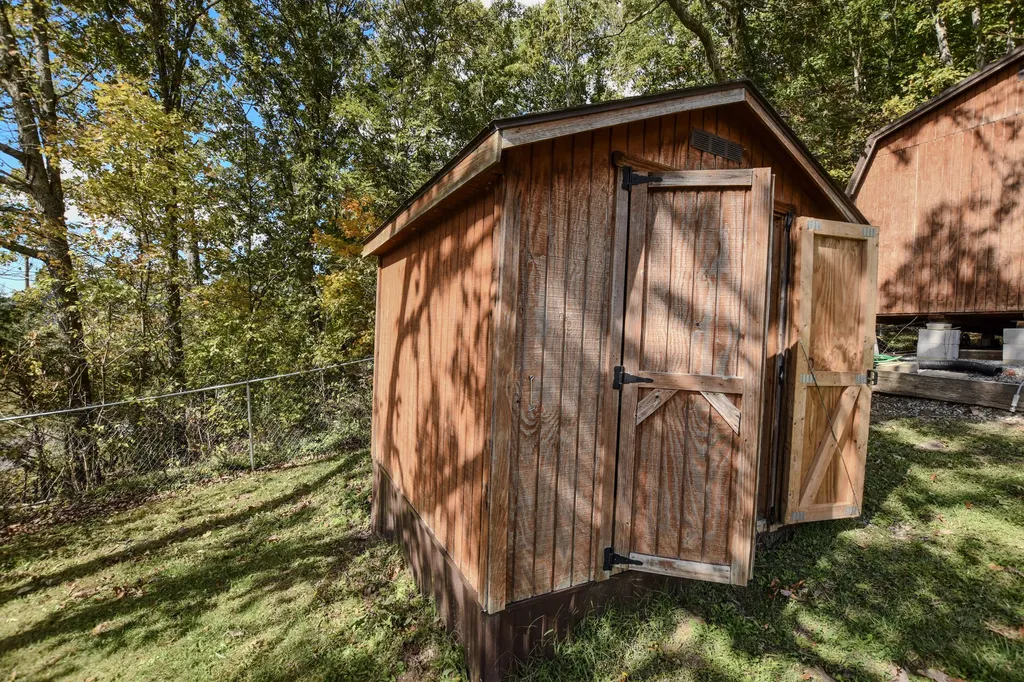 13 Wolf Run Road Flemingsburg KY 41041