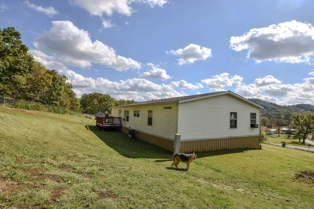 13 Wolf Run Road Flemingsburg KY 41041