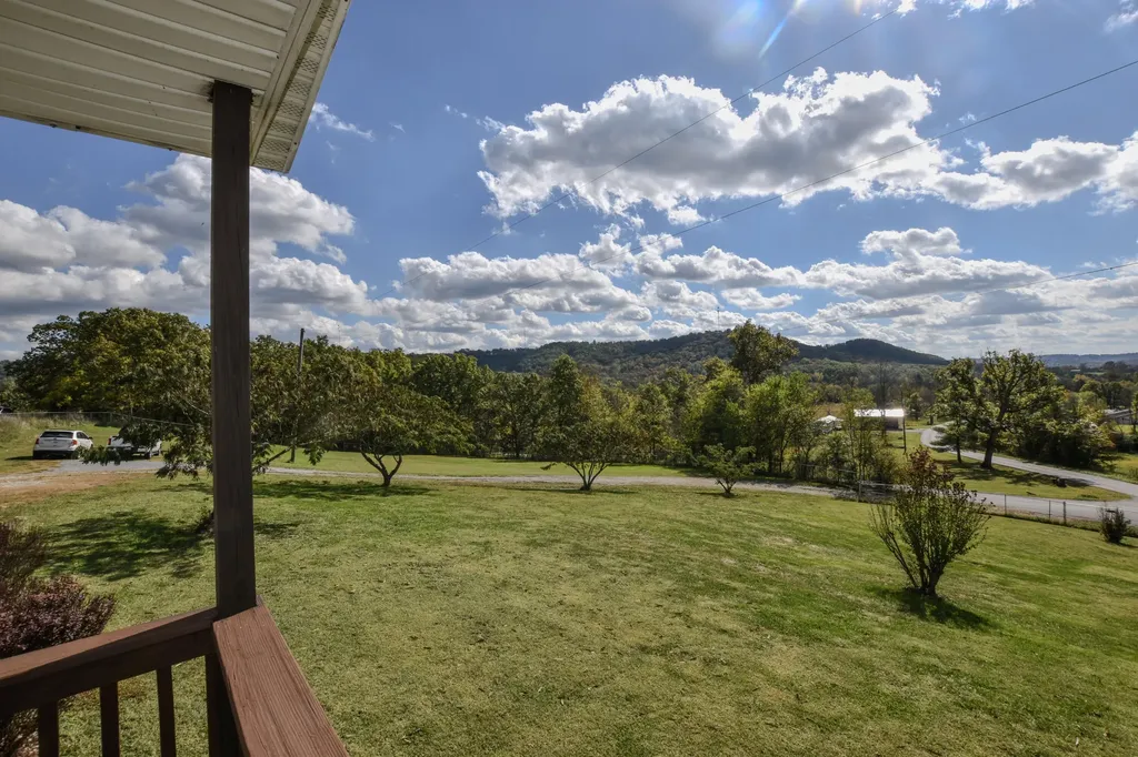 13 Wolf Run Road Flemingsburg KY 41041