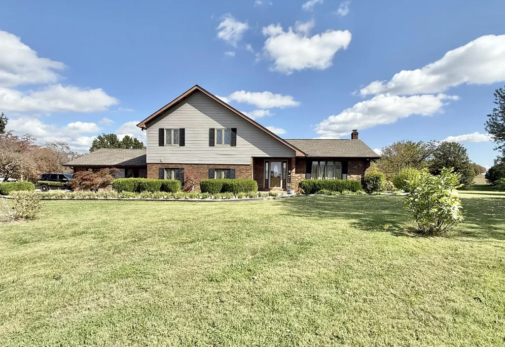 201 Oak Valley Drive Somerset KY 42503