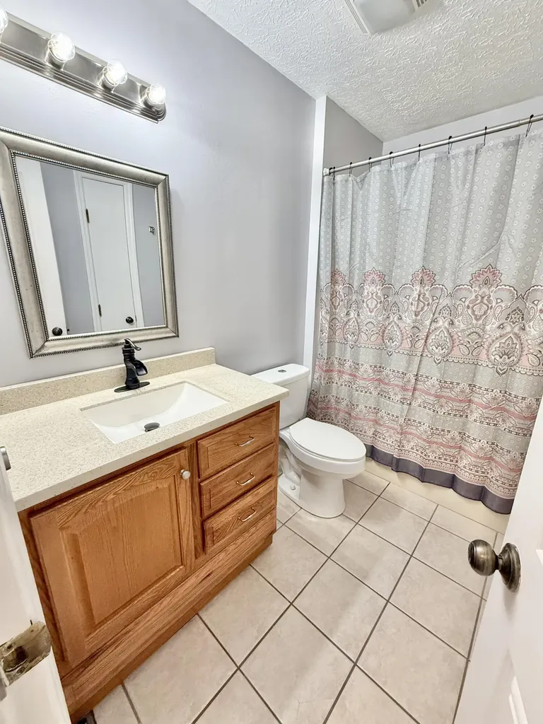 201 Oak Valley Drive Somerset KY 42503