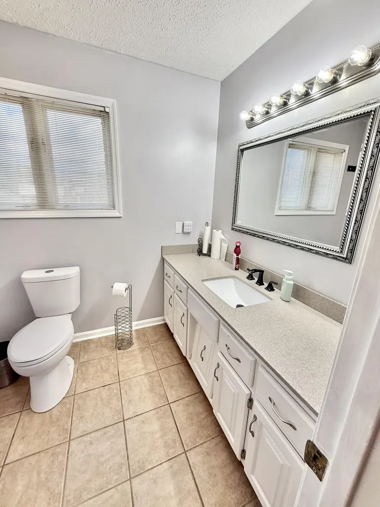 201 Oak Valley Drive Somerset KY 42503