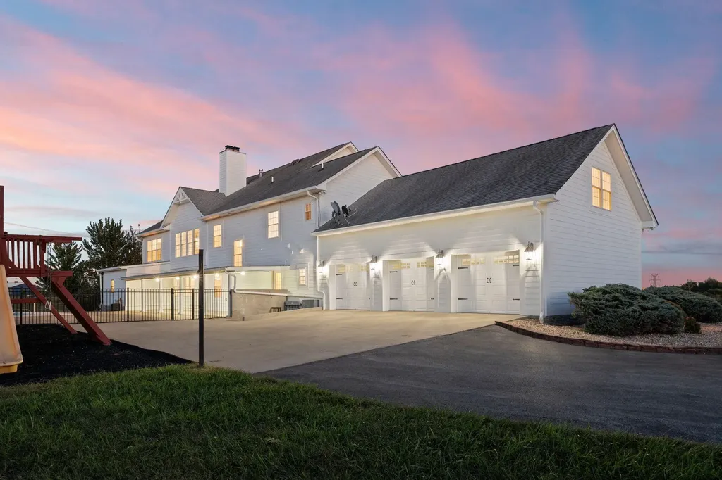 2680 Our Native Lane Lexington KY 40510