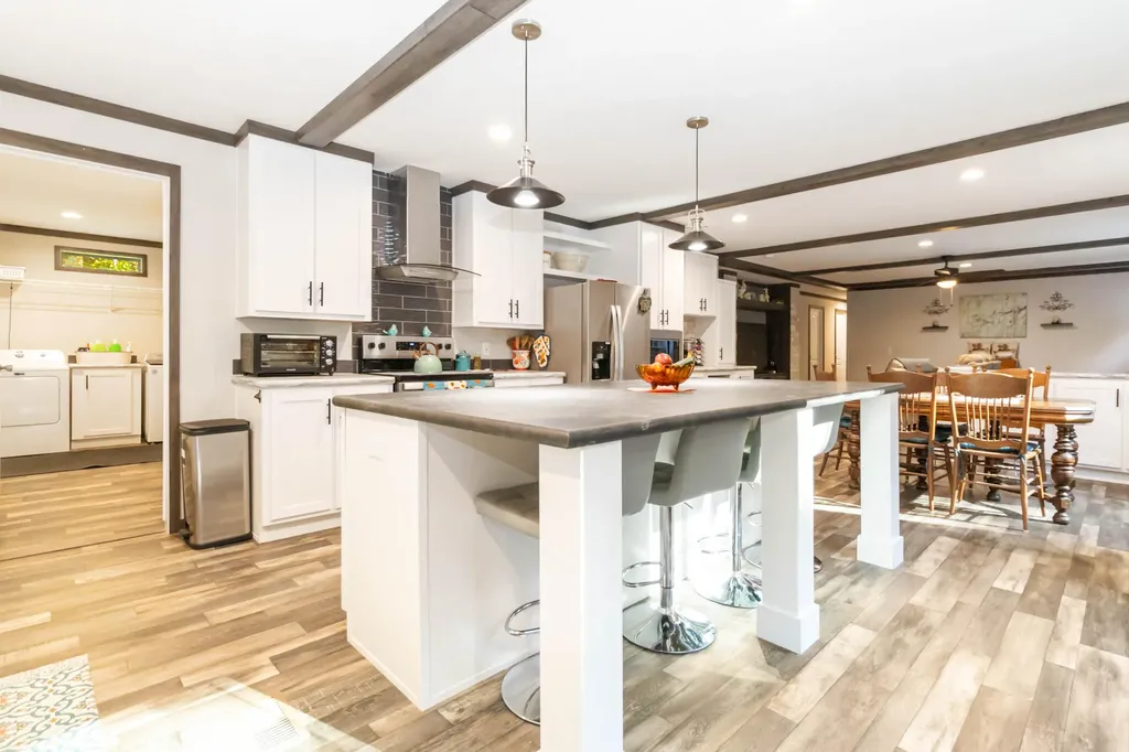 184 Ancient Springs Drive Hinkle KY 40953