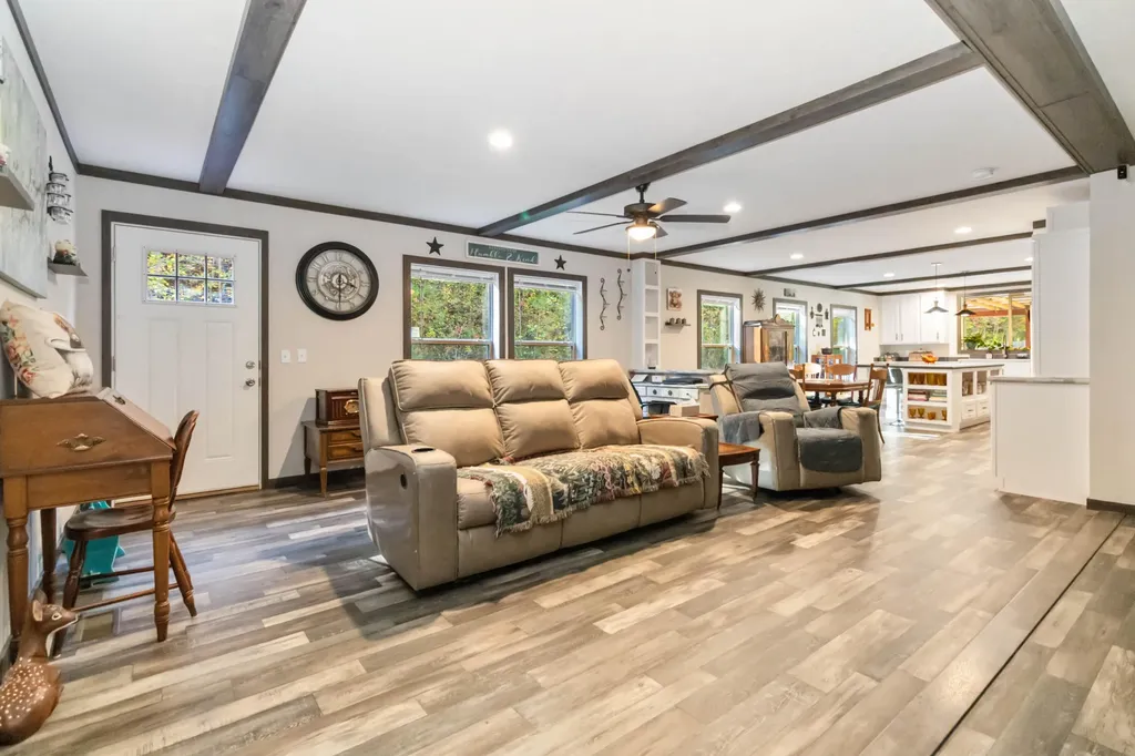 184 Ancient Springs Drive Hinkle KY 40953