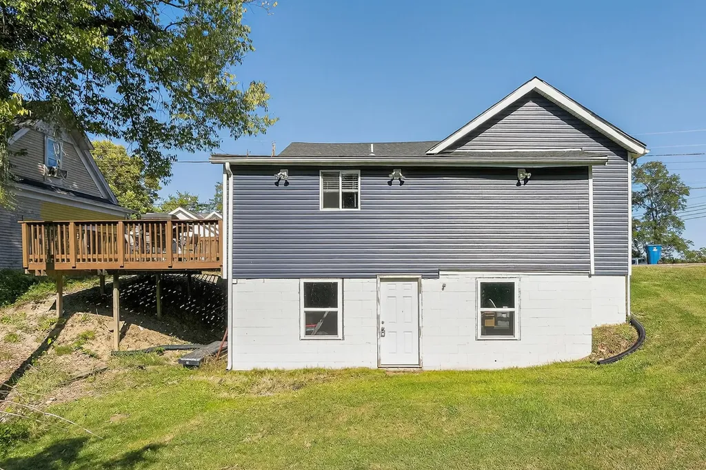 114 Falmouth Street Williamstown KY 41097