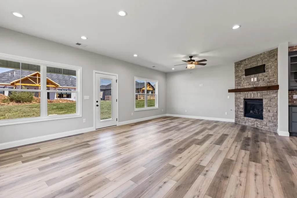 122 Zane Lane Nicholasville KY 40356