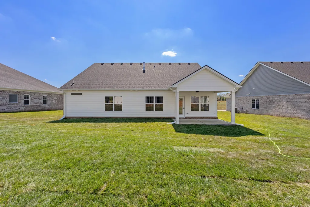 122 Zane Lane Nicholasville KY 40356