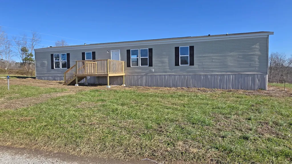 30 Nichols Branch Road Annville KY 40402