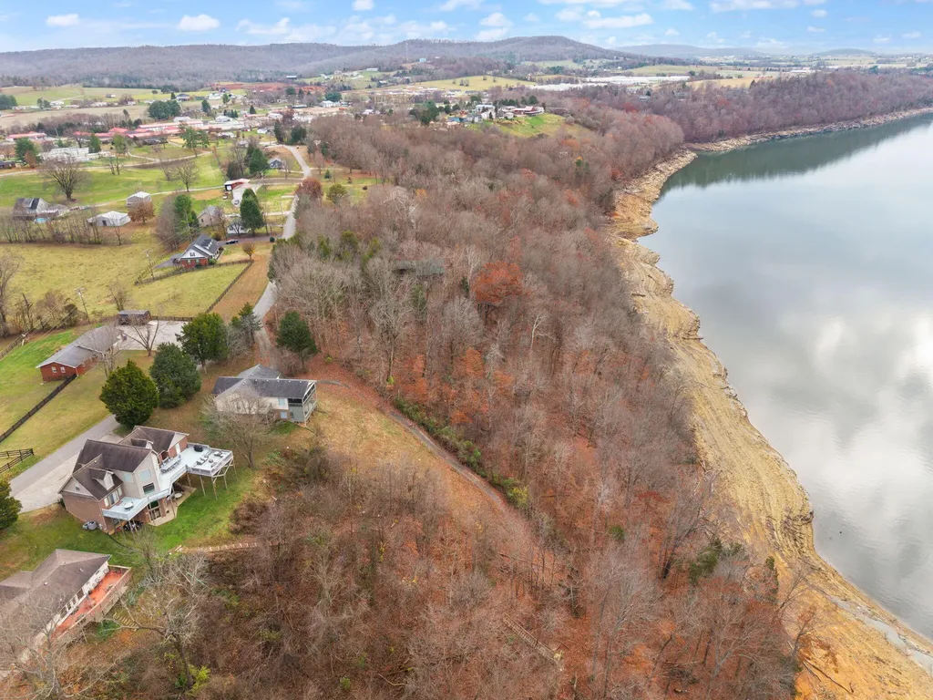 293 Old Waitsboro Road Bronston KY 42518