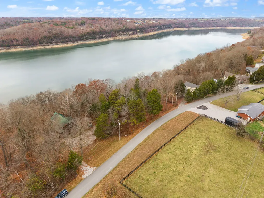 293 Old Waitsboro Road Bronston KY 42518