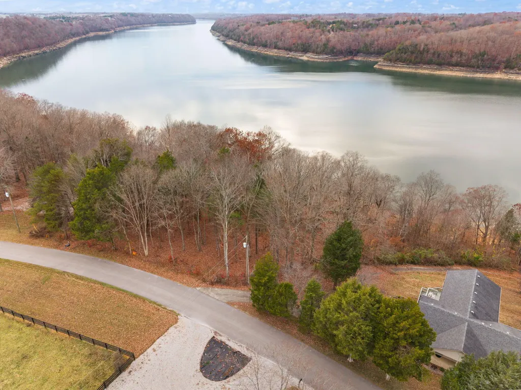 293 Old Waitsboro Road Bronston KY 42518