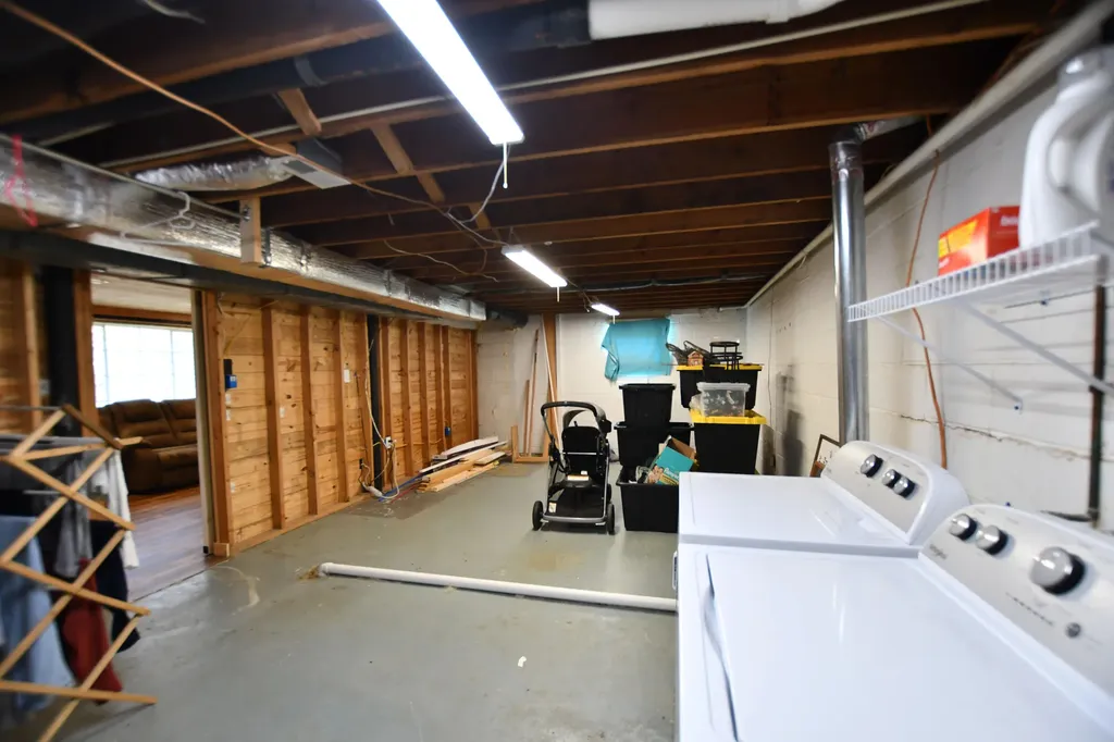 414 Riddell Court Irvine KY 40336
