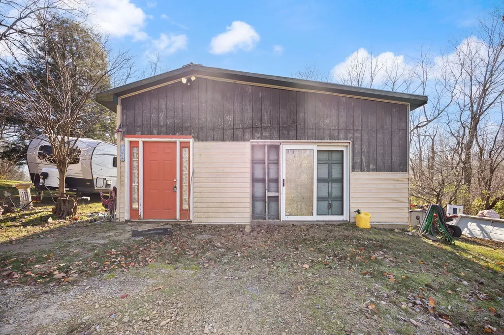 1119 Mitchellsburg Knob Road Parksville KY 40464