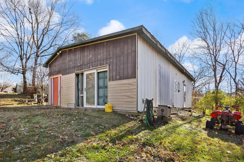 1119 Mitchellsburg Knob Road Parksville KY 40464