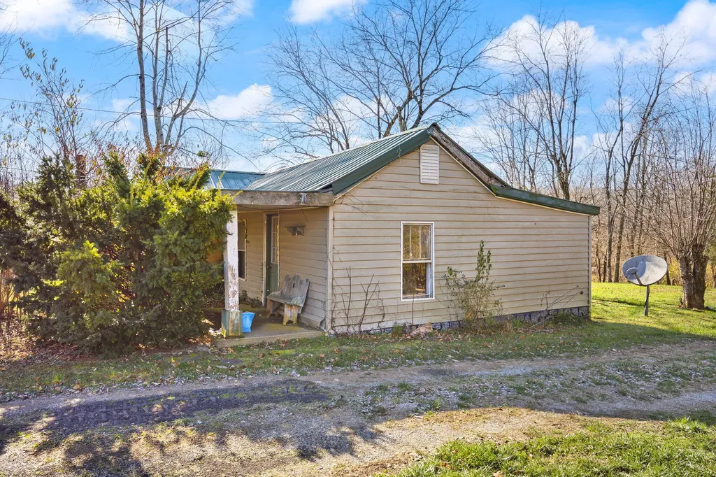 1119 Mitchellsburg Knob Road Parksville KY 40464