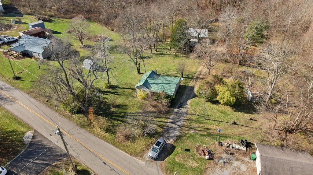 1119 Mitchellsburg Knob Road Parksville KY 40464