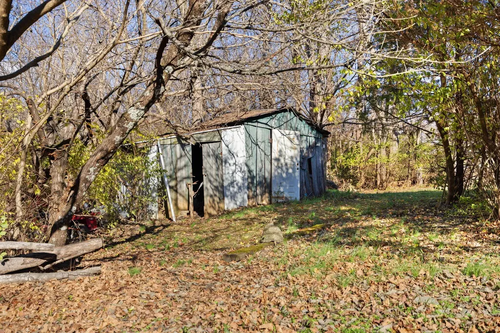 1119 Mitchellsburg Knob Road Parksville KY 40464