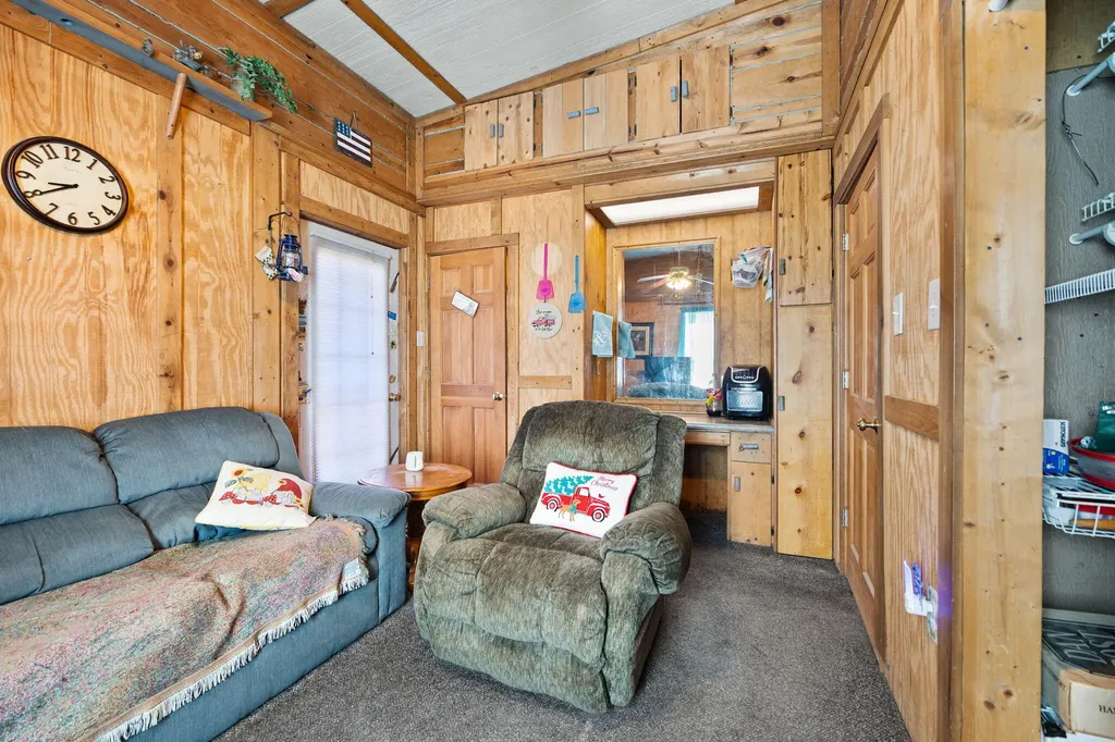 1119 Mitchellsburg Knob Road Parksville KY 40464