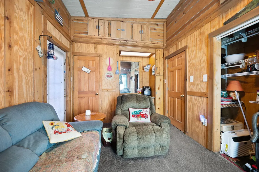 1119 Mitchellsburg Knob Road Parksville KY 40464