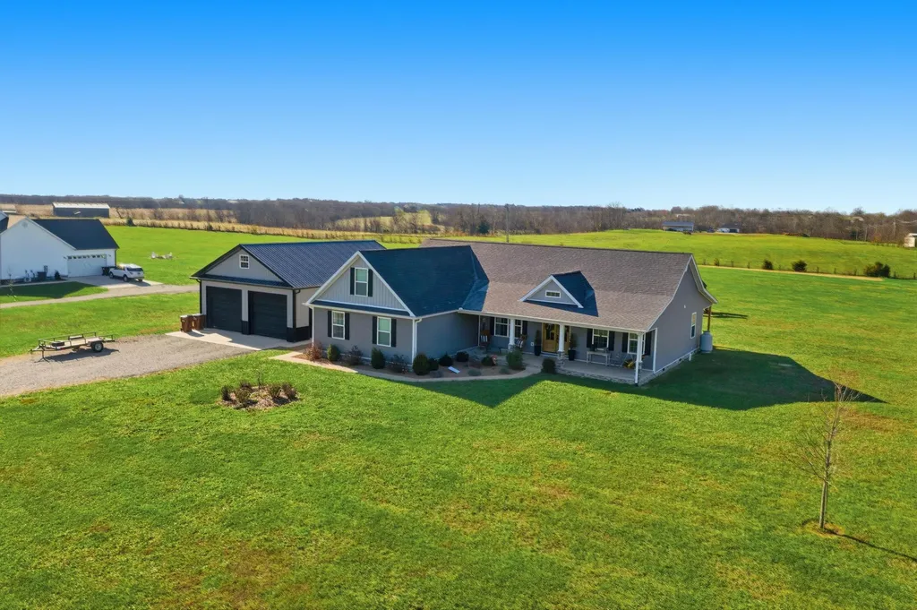 743 Garriott Lane Harrodsburg KY 40330