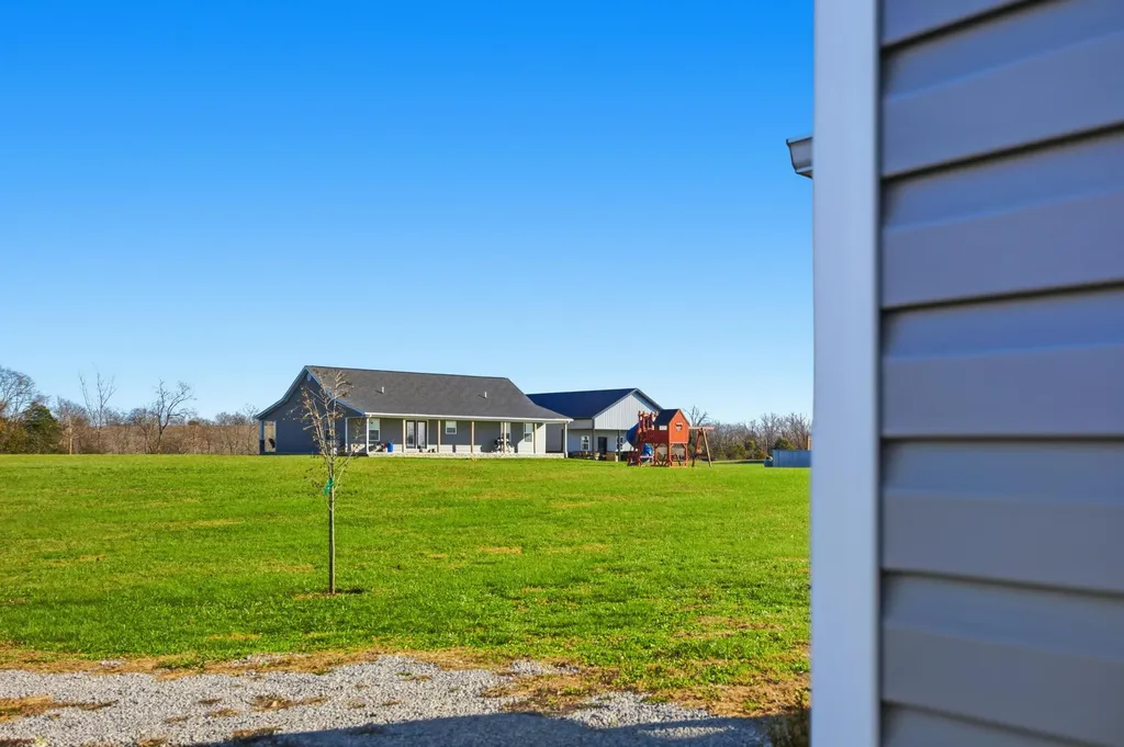 743 Garriott Lane Harrodsburg KY 40330