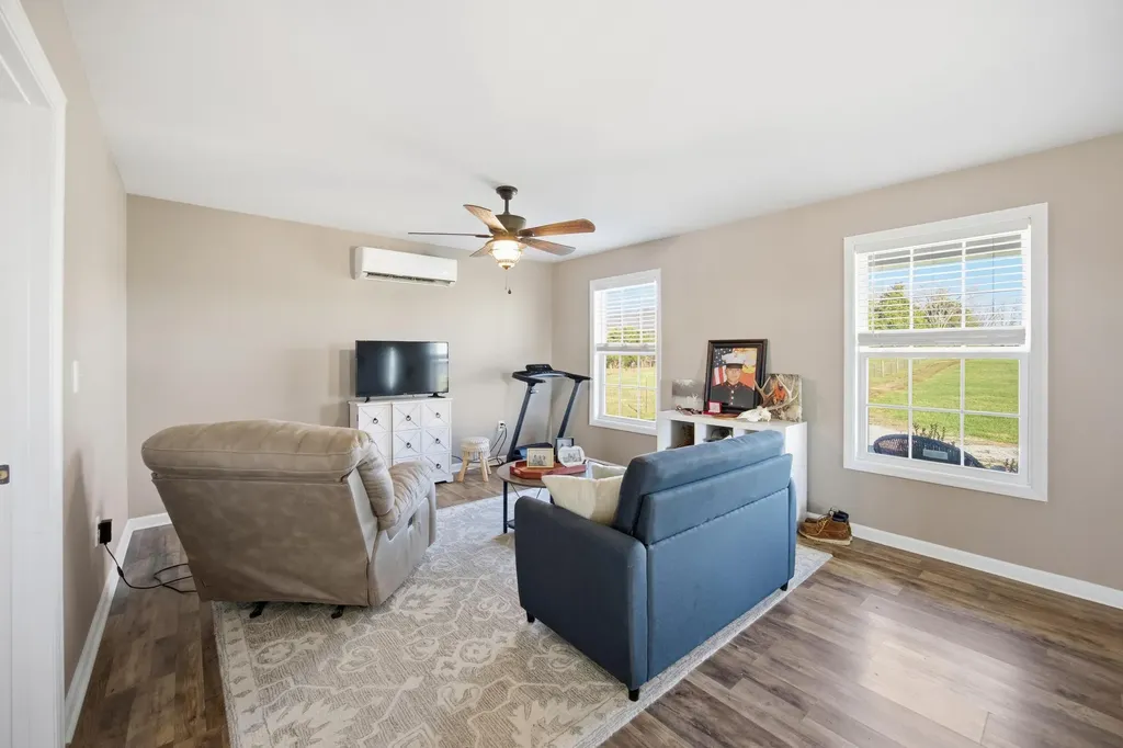 743 Garriott Lane Harrodsburg KY 40330