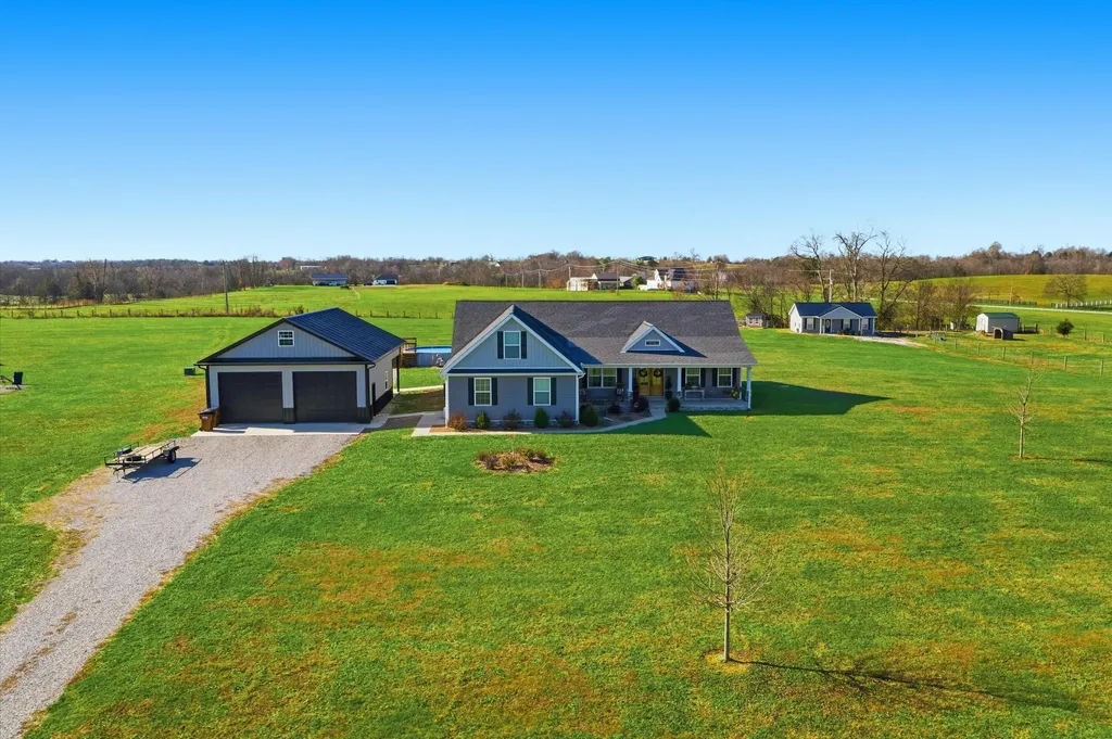 743 Garriott Lane Harrodsburg KY 40330