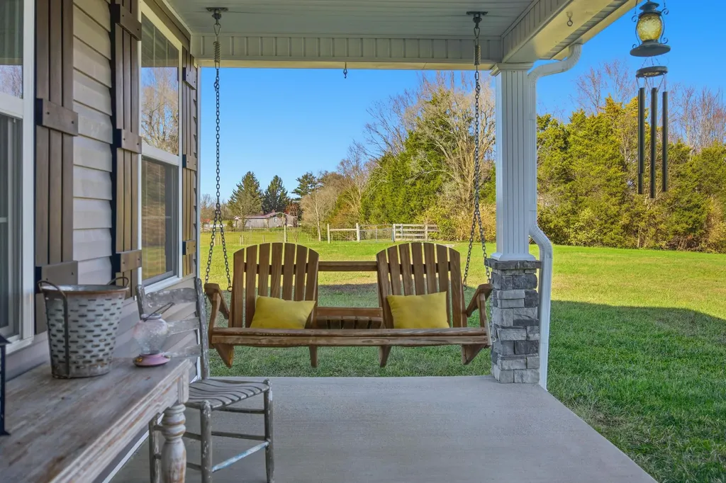 743 Garriott Lane Harrodsburg KY 40330