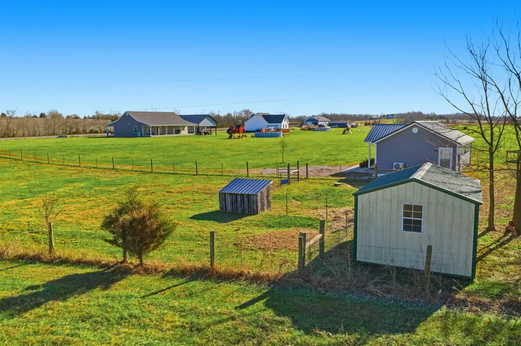 743 Garriott Lane Harrodsburg KY 40330