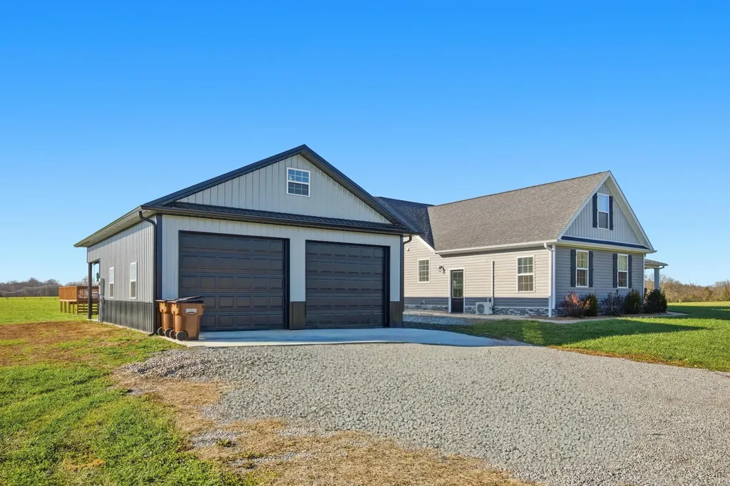 743 Garriott Lane Harrodsburg KY 40330