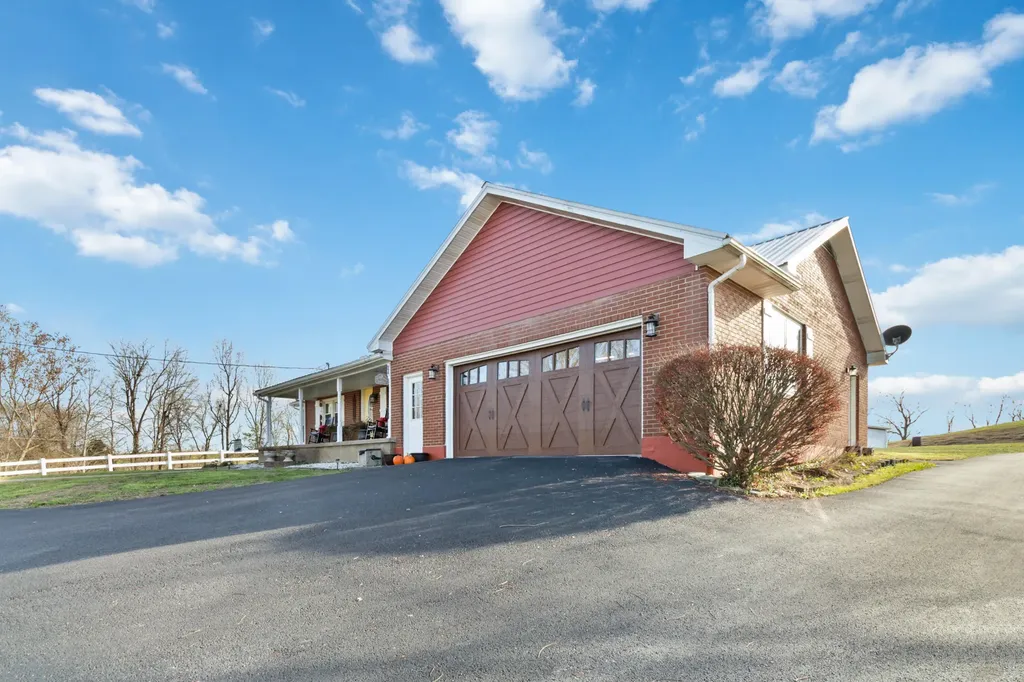 145 Steve Coffey Road Greensburg KY 42743