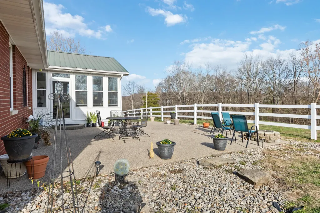 145 Steve Coffey Road Greensburg KY 42743