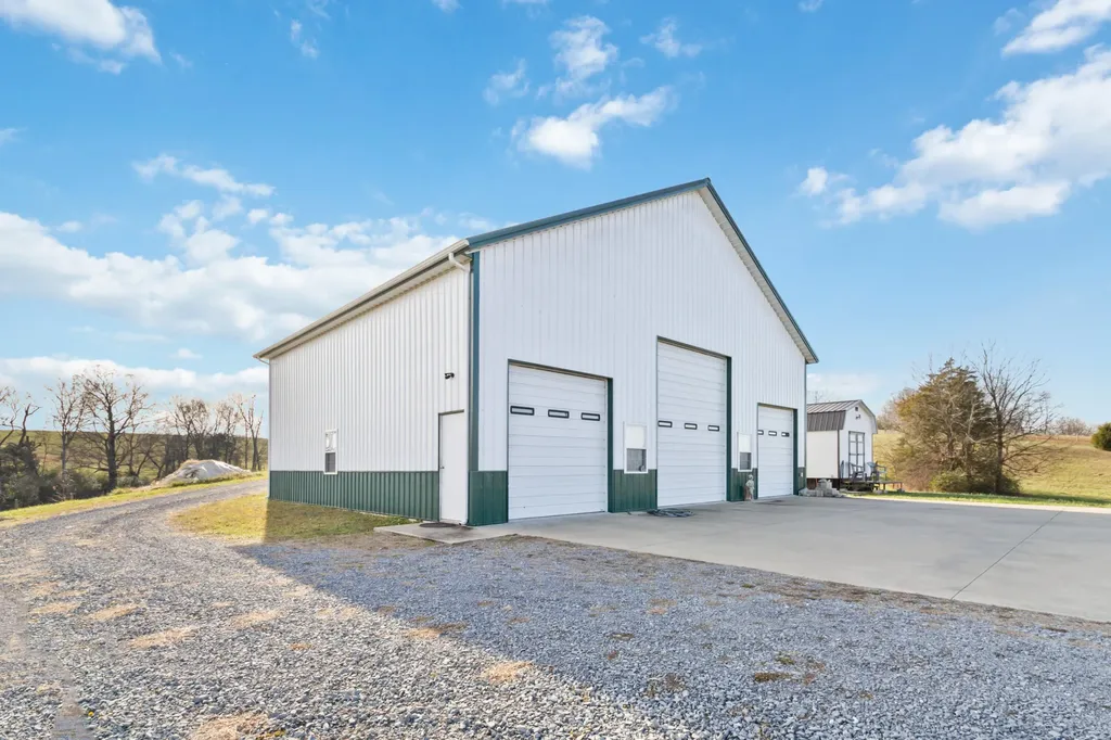 145 Steve Coffey Road Greensburg KY 42743
