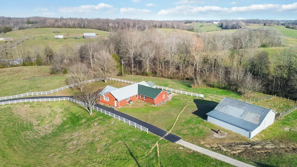 145 Steve Coffey Road Greensburg KY 42743