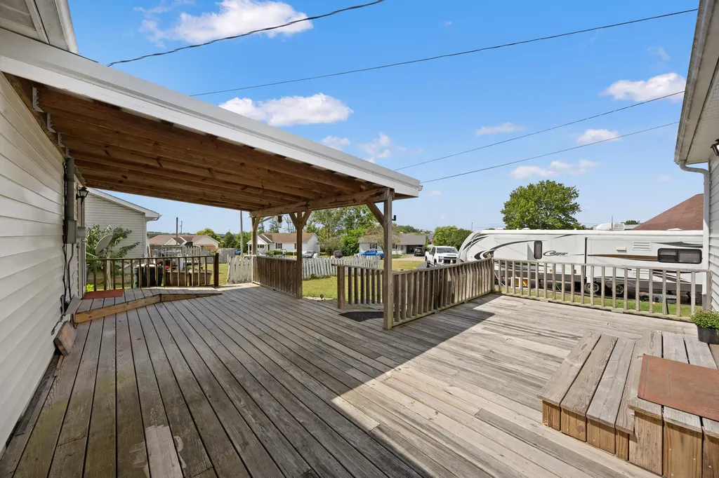 1332 Buckhorn Trail Mt Sterling KY 40353